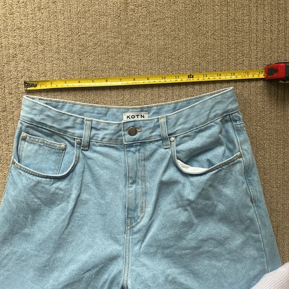 KOTN Antifit Denim Shorts, Light Wash, 31 - Picture 6 of 13